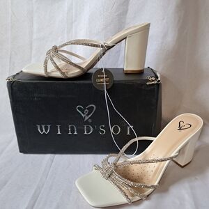 NWT Womens Party Look Rhinestone Strappy Block Heel Mules White Sz 8